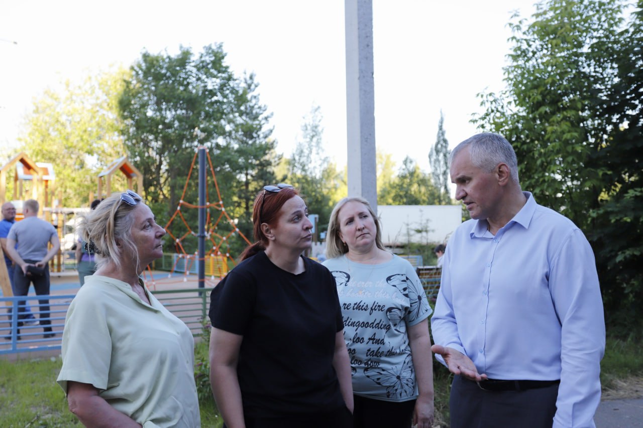 В здании щелковского колледжа на Окружном проезде прошла традиционная встреча с жителями, в формате выездной администрации