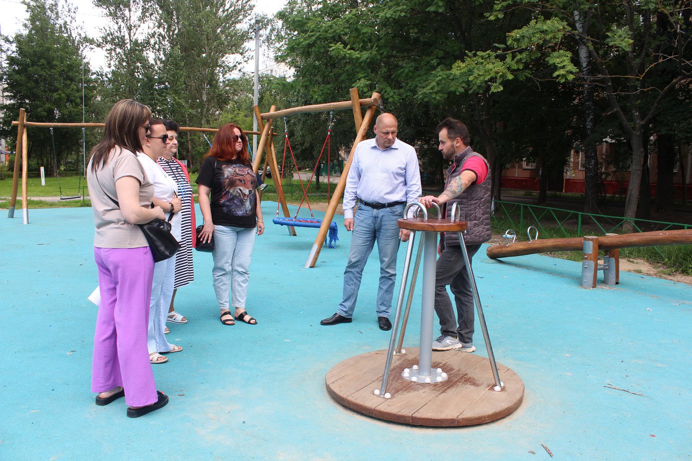 Встреча с жителями у дома № 8 по ул. Полевая