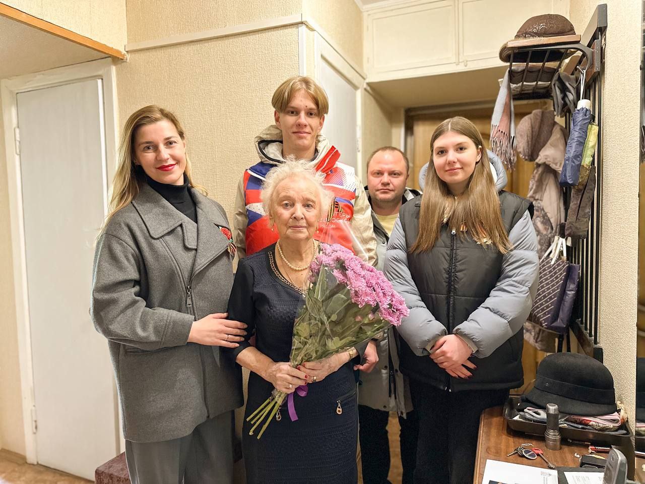 С Днём Победы поздравили тех, кто пережил ужасы блокадного Ленинграда