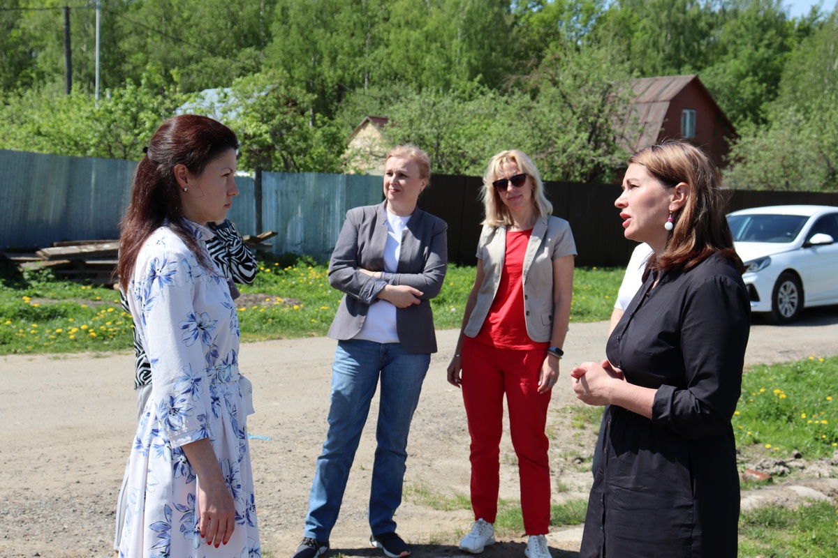 Заместитель главы городского округа Фрязино Наталья Силаева провела обход территории СНТ «Восход»