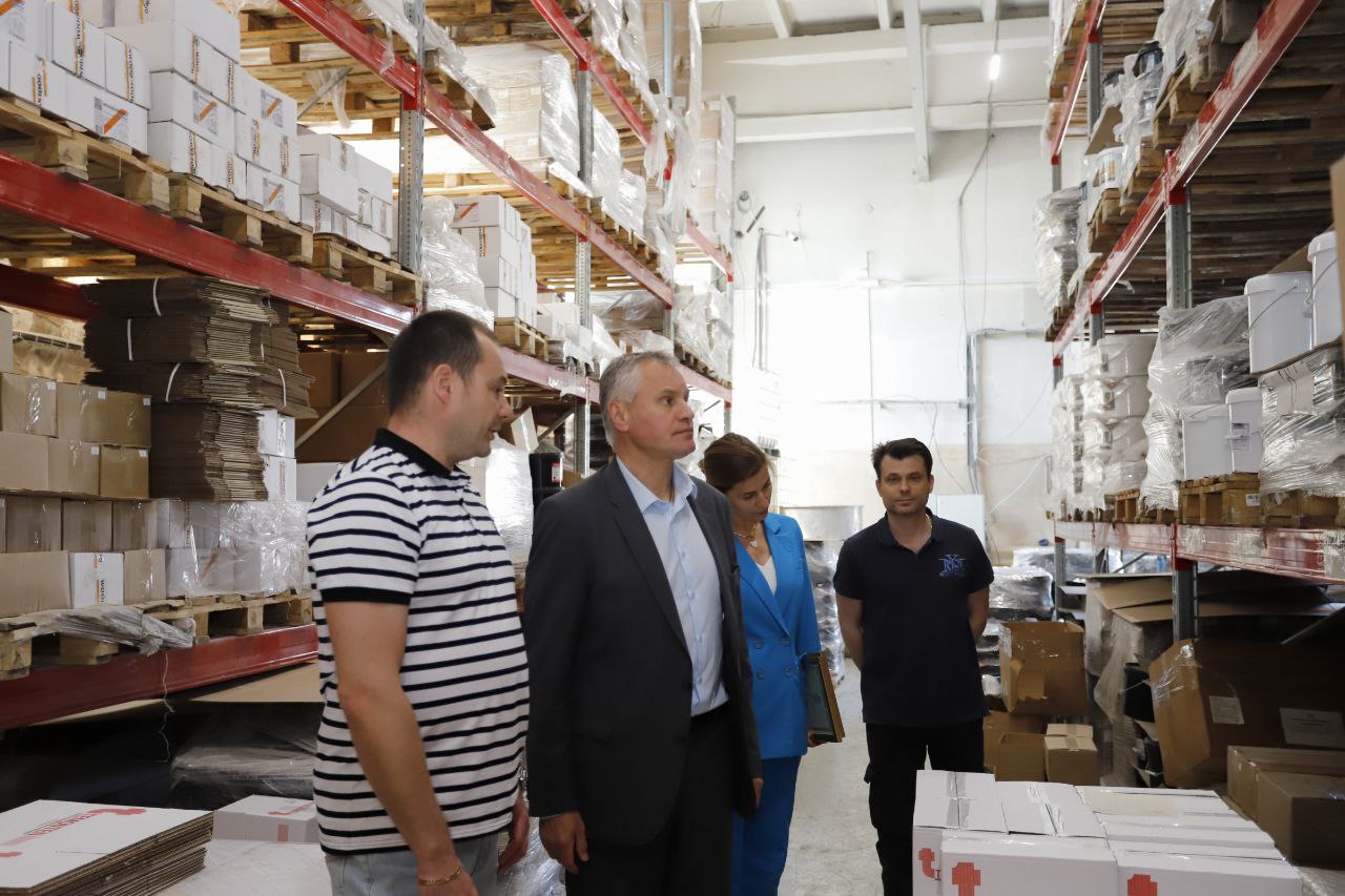 Глава городского округа Фрязино Дмитрий Воробьев встретился с сотрудниками и представителями руководства фрязинского Завода Промышленных Герметиков