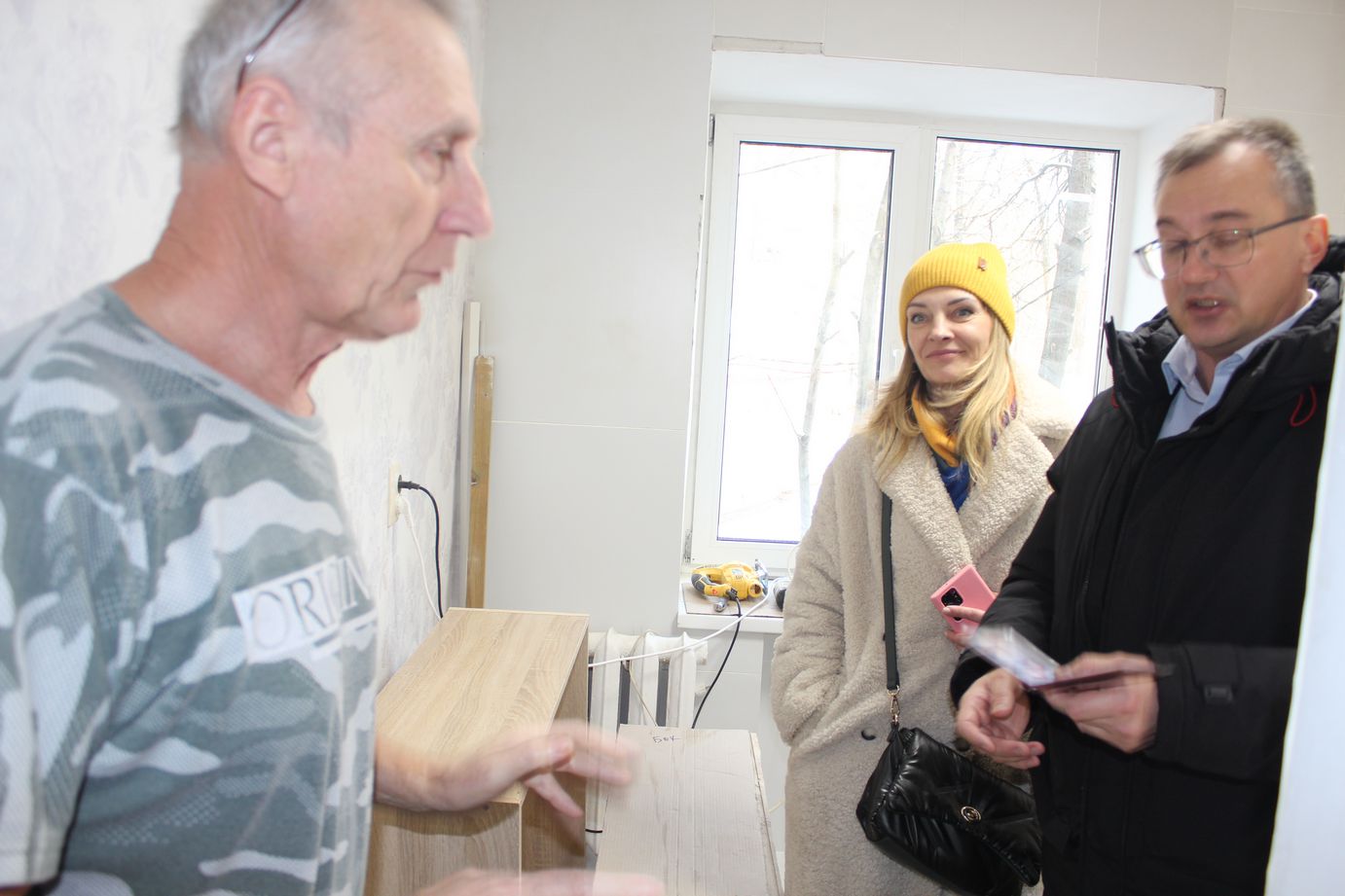 Заместитель главы городского округа Фрязино Виктория Оганезова встретилась с жителями дома №24 по улице Ленина