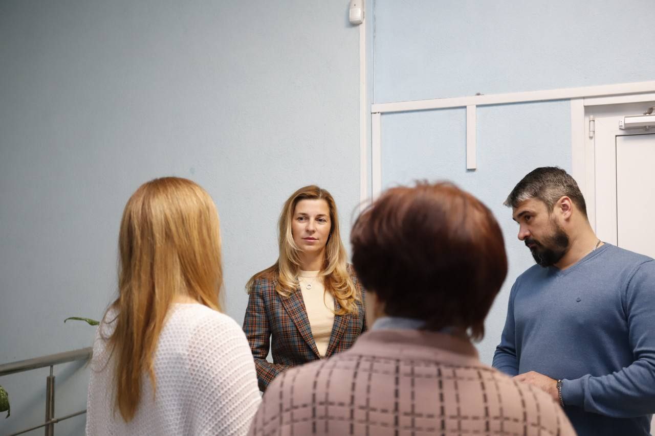 Заместитель главы городского округа Фрязино Наталия Князева провела встречу с жителями в спортивном комплексе «Олимп»