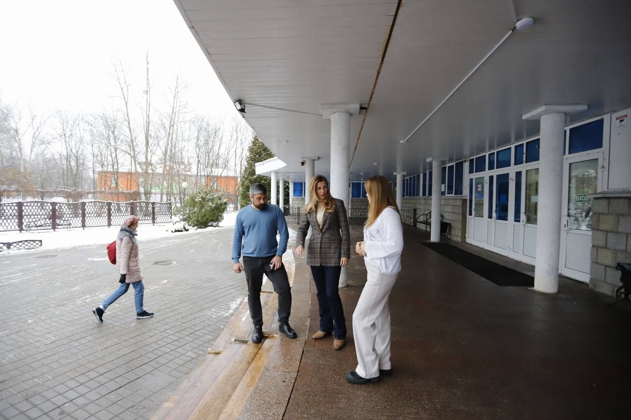 Заместитель главы городского округа Фрязино Наталия Князева провела встречу с жителями в спортивном комплексе «Олимп»