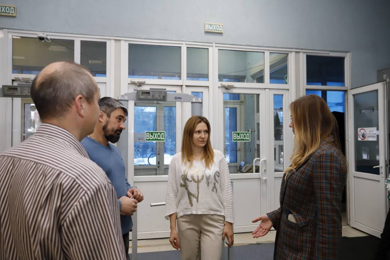 Заместитель главы городского округа Фрязино Наталия Князева провела встречу с жителями в спортивном комплексе «Олимп»