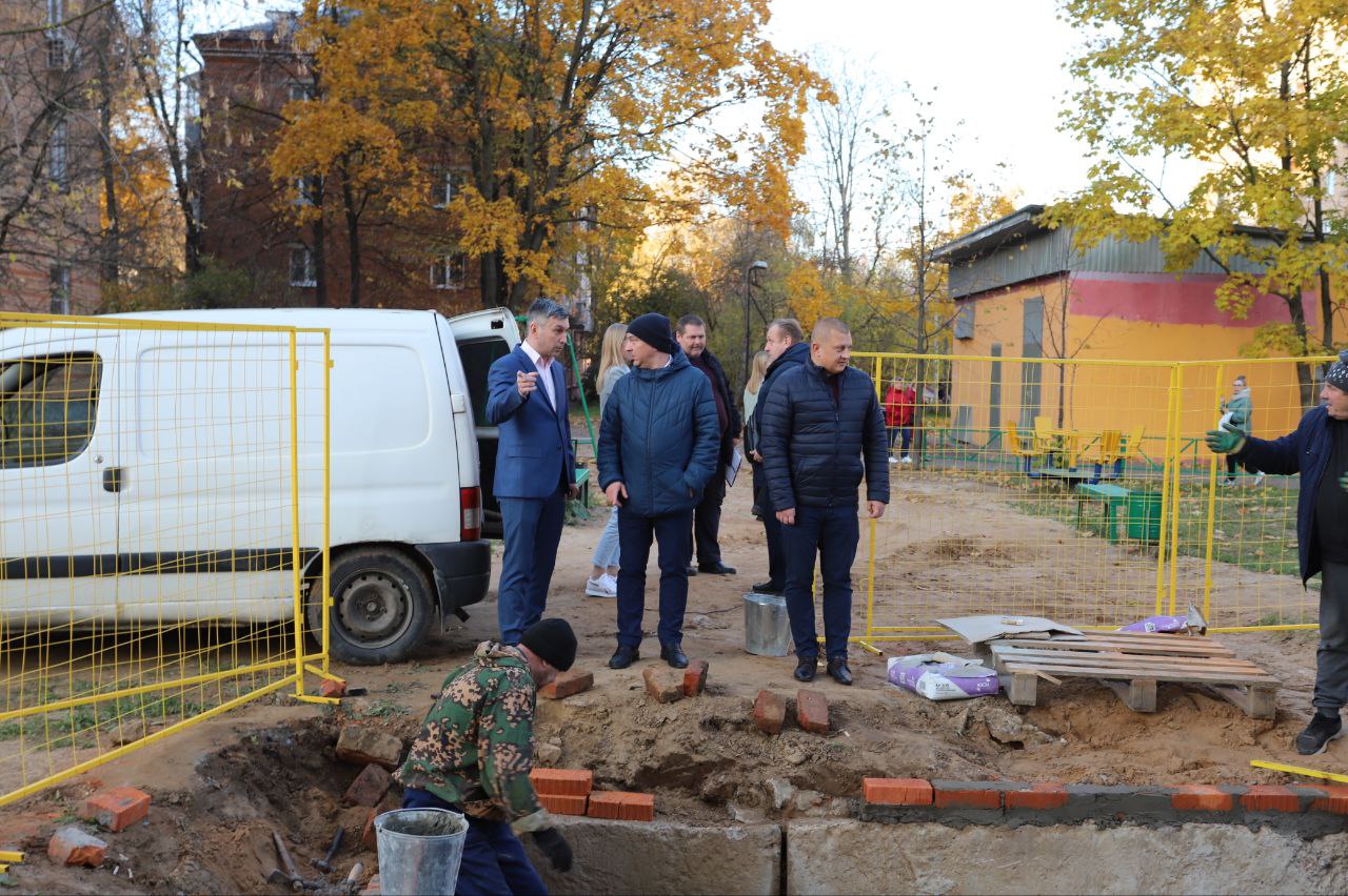Первый заместитель главы городского округа Фрязино Нодар Бощеван провел традиционную встречу с жителями