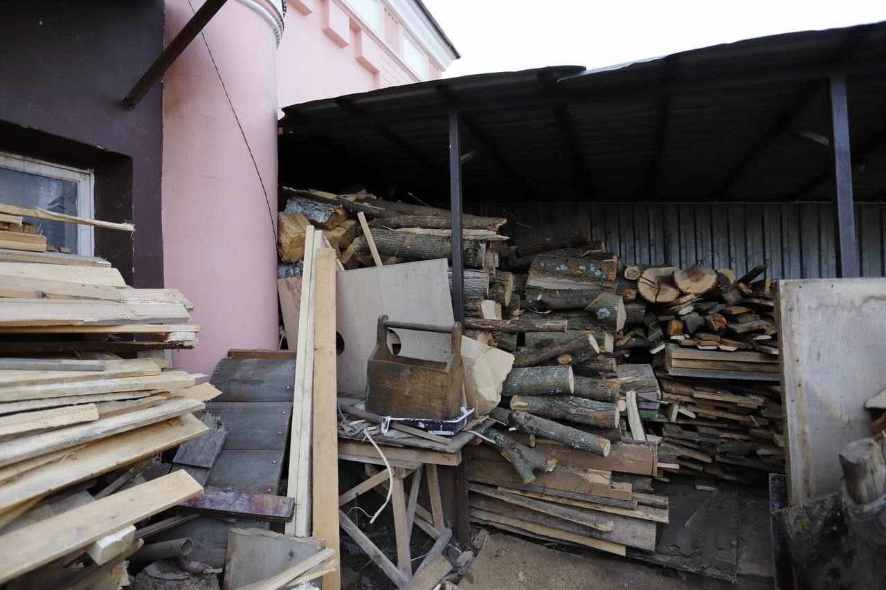 Заместитель главы городского округа Фрязино Наталия Князева провела встречу с директором банного комплекса «Русские бани» на улице Вокзальной, д.4А