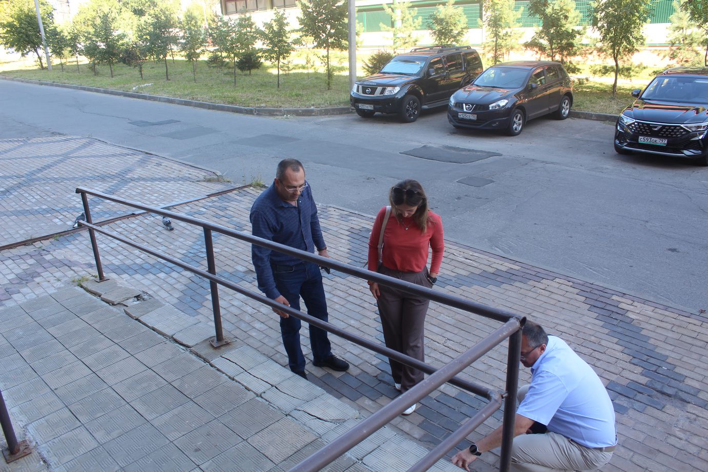 Встреча с жителями в районе дома №7 по улице Дудкина