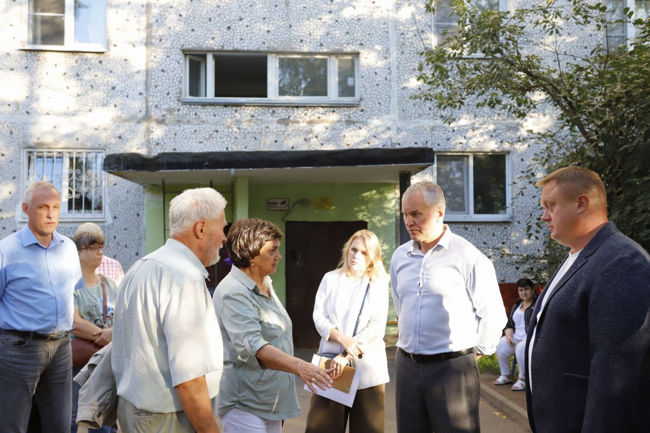 Глава городского округа Фрязино проверил исполнение поручений, сформированных вместе с жителями дома 16 по улице Полевая