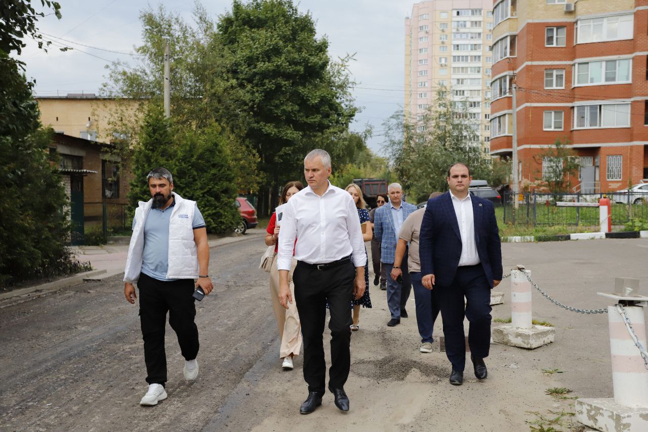 Глава городского округа Фрязино Дмитрий Воробьев встретился с жителями частного сектора по улице Попова