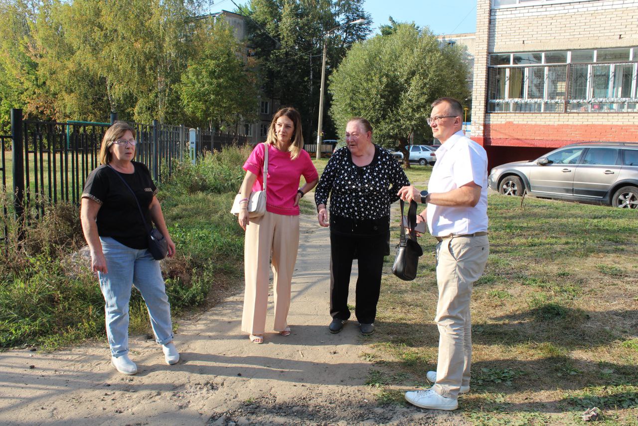Заместитель главы городского округа Фрязино Виктория Оганезова провела встречу с жителями дома №3Б по улице Советской