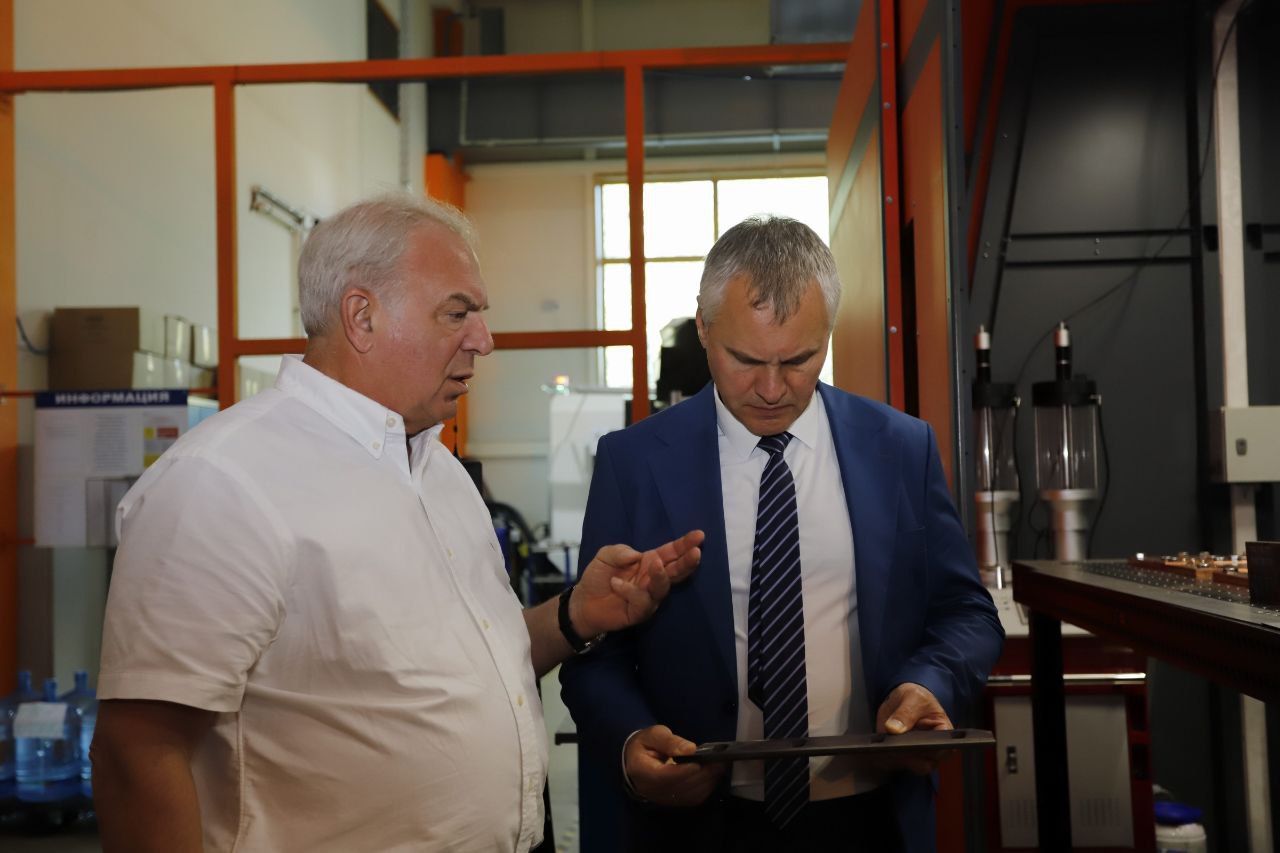 Глава городского округа Фрязино Дмитрий Воробьев встретился с генеральным директором ООО НТО «ИРЭ-Полюс Николаем Евтихиевым