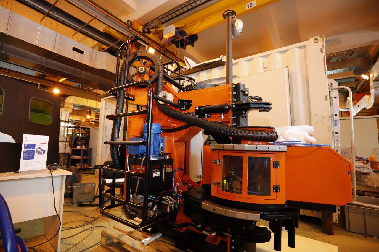 Глава городского округа Фрязино Дмитрий Воробьев встретился с генеральным директором ООО НТО «ИРЭ-Полюс Николаем Евтихиевым