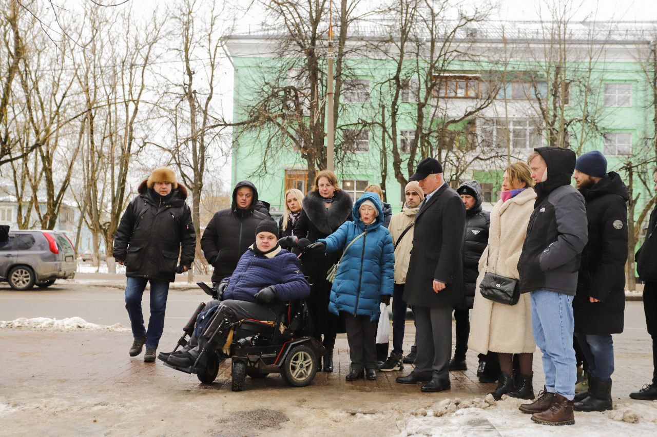 Глава городского округа Фрязино Дмитрий Воробьев провел рейд, касающийся вопроса доступной среды