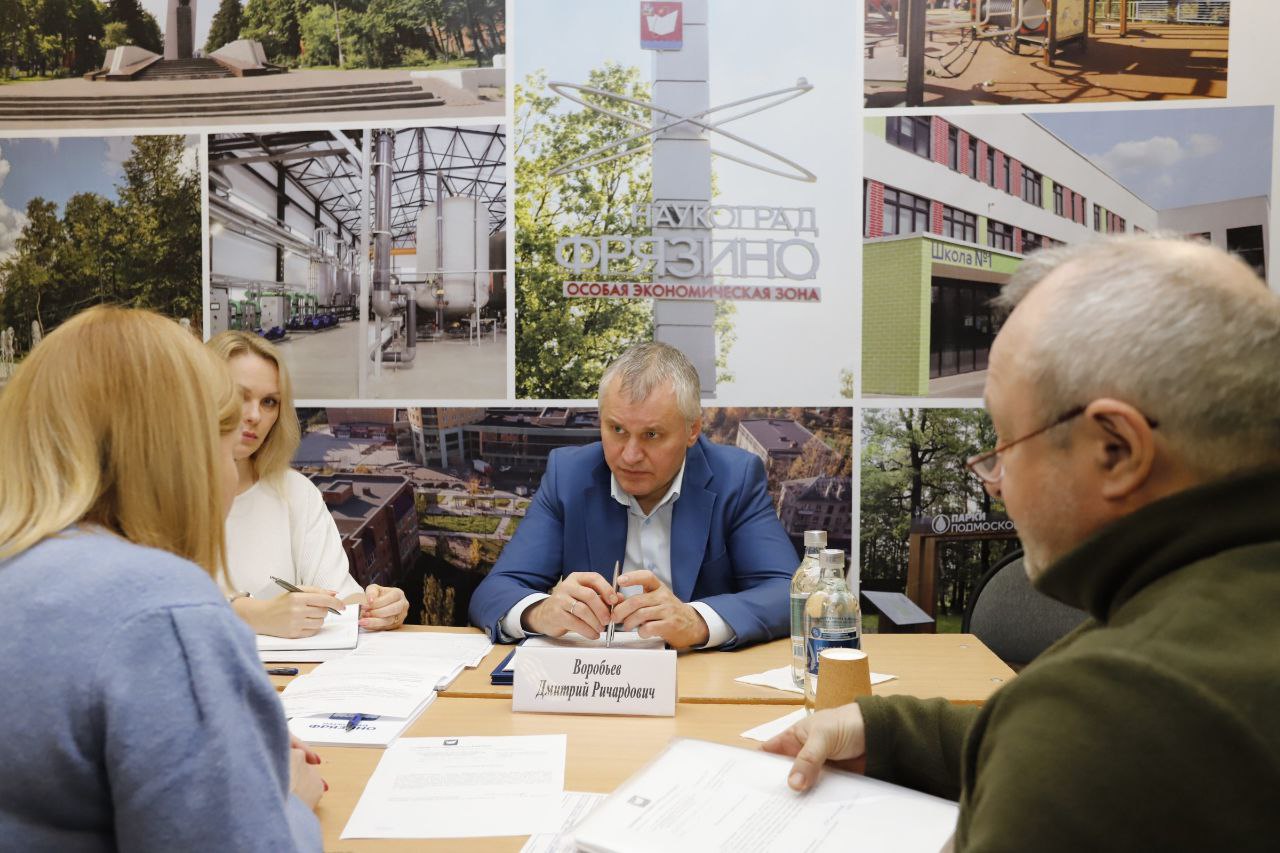 В школе №3 прошла открытая встреча с жителями в формате «выездной администрации»