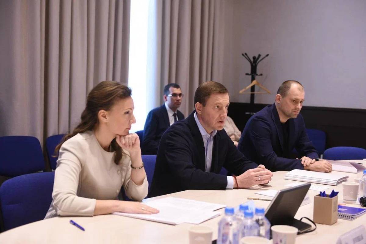 Рабочая группа по СВО и фонд &laquo;Защитники Отечества&raquo; объединяют усилия по оказанию помощи ветеранам спецоперации и их семьям